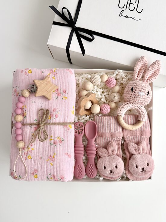 RAUDZĪBU DĀVANA MEITENEI